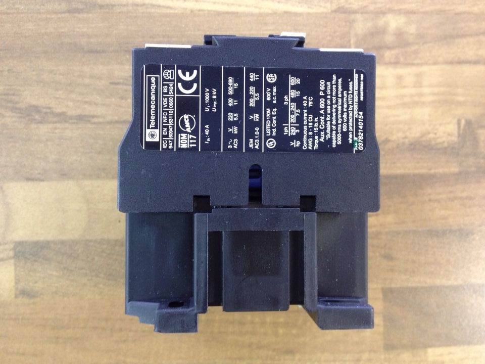 France Schneider D2510L7 LC AC contactor 200V old standard original authentic