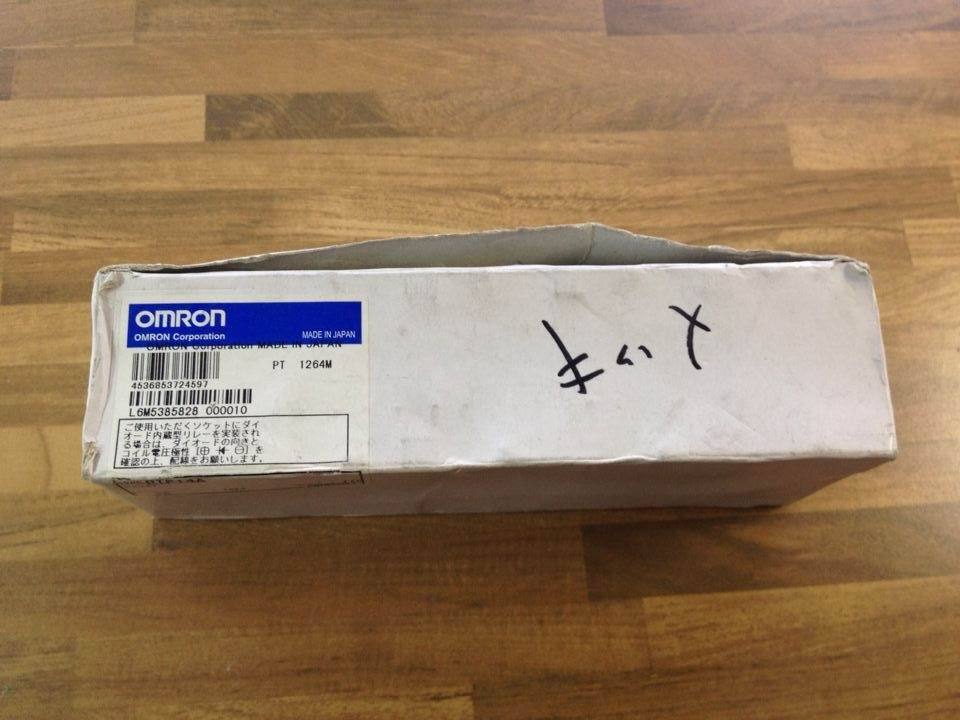 The imported OMRON OMRON PTF14A relay base 14 feet (Prunus new original authentic guarantee)