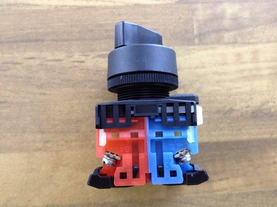 Fuji AR22PR-2 rotary two position switch 1NO 1NO1NC 2NO2NC 3NO 4NO 22MM per cent opening original authentic