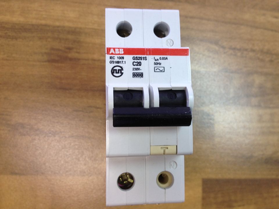 The United States C20 2P20A residual leakage protector 0.03A 230V ABBGS251S original authentic