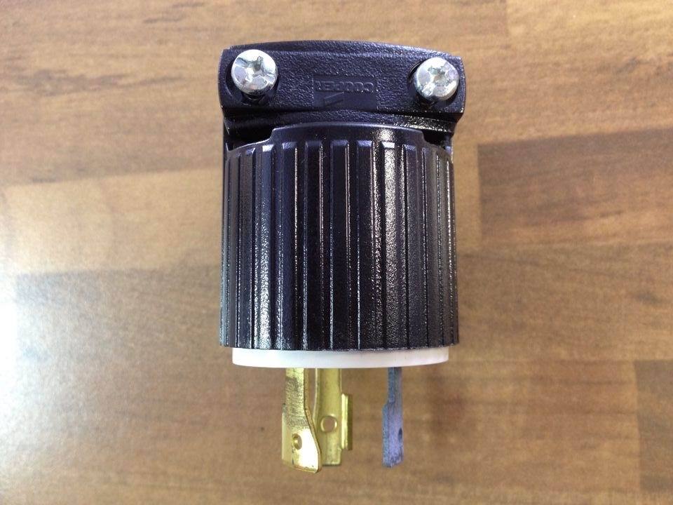 The United States COOPER Cooper L5-20P 20A 125V cable plug industrial plug genuine original
