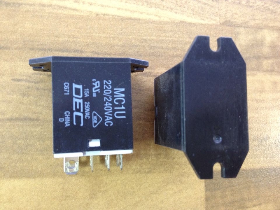 MCIU relay C671 250V15A 220/240VAC brand new genuine