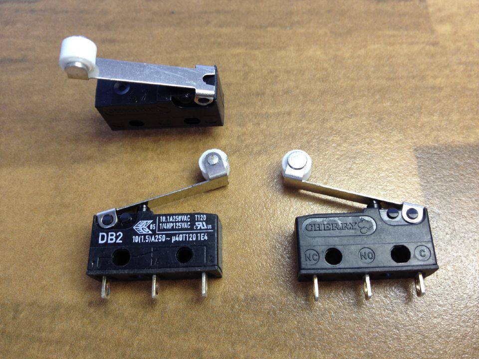 Import German CHerry cherry micro switch DB2 in the long round of micro motion with large current 10.1A limit switch
