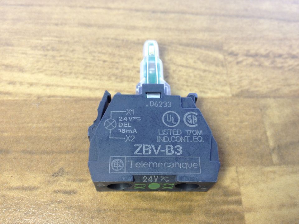 Schneider Schneider ZBV-B3 button green indicator light module DC24V LED original