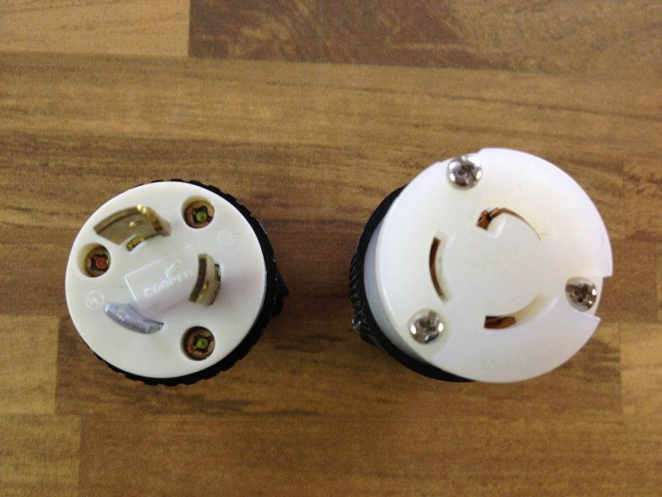 The United States COOPER Cooper 4720 15A 125V cable plug on industrial plug genuine original