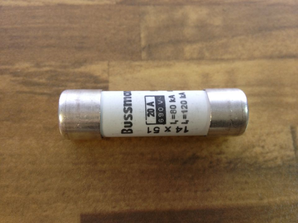 The United States C14G20 20A690V insurance 14X51 Bussmann ceramic insurance pipe original authentic