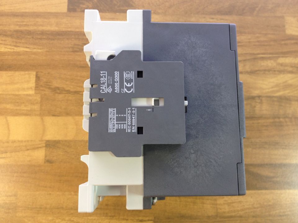 United States ABB (Swedish production) A A95-30-11 series contactor AC/220-230V original authentic