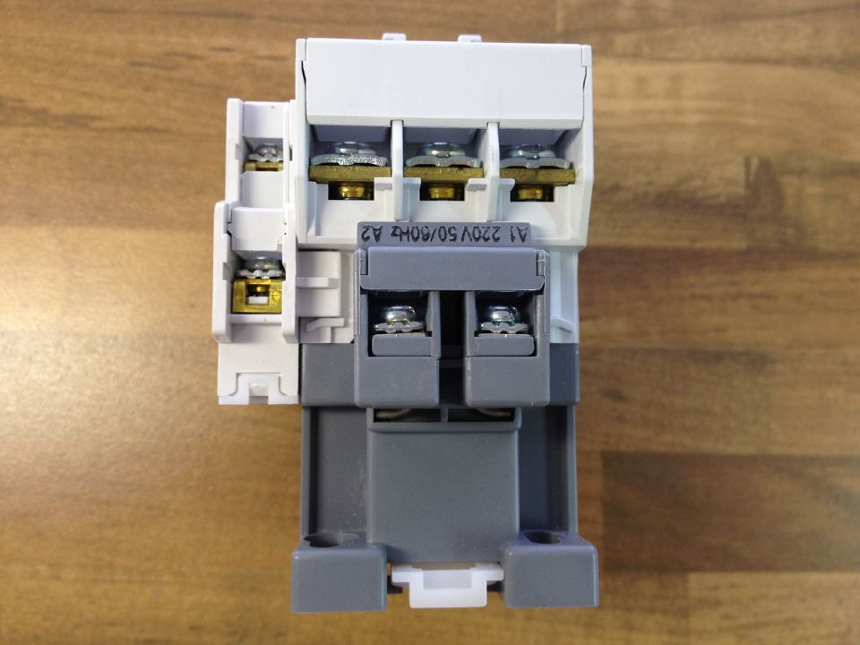 South Korea LG electric GMC-32 MEC AC contactor 220V to ensure genuine fake a lose ten