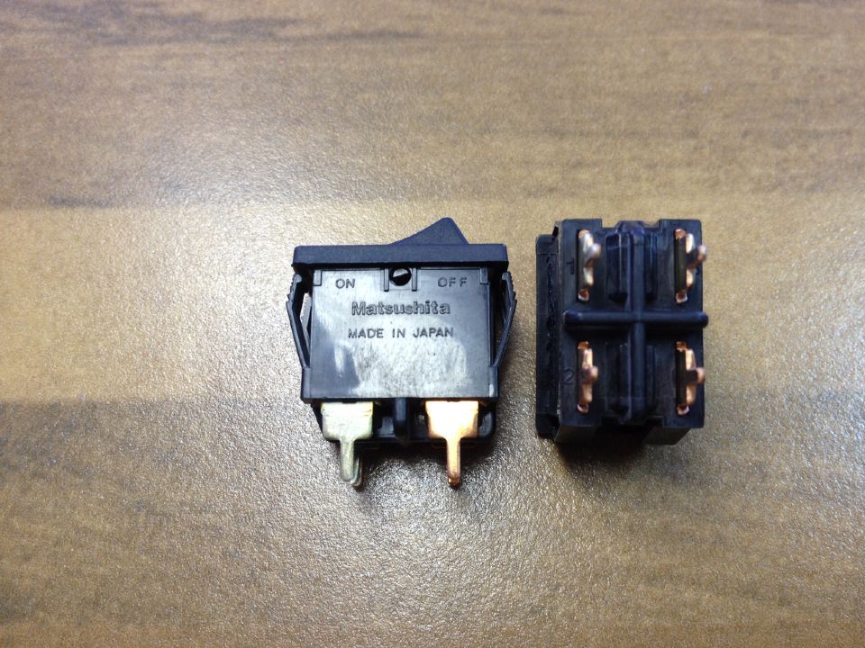 - AJ7220B four pointed foot ship type switch 40909M 4A250V original authentic