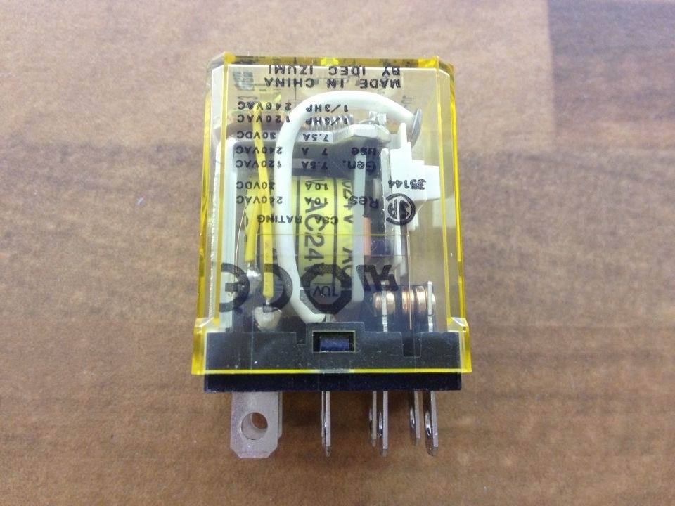 Japan and the RH2B-LU lamp coil AC24V (genuine)