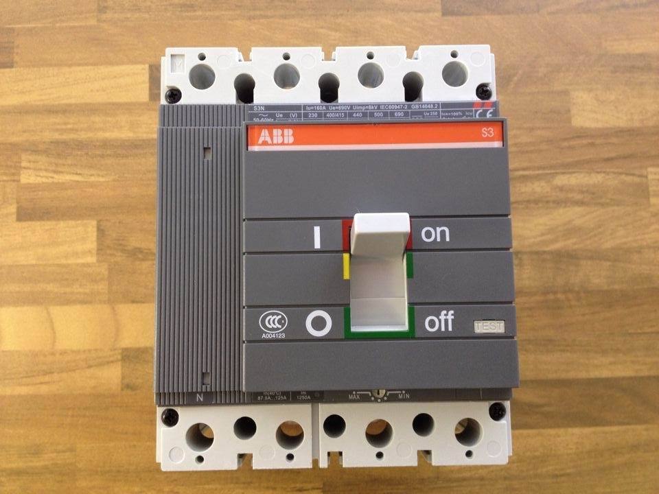 ABB S3N160 R125 4P FF 4P125A MCCB 61300880 genuine original