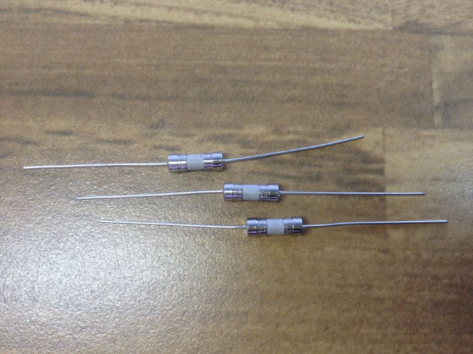 3.6X10MMM 1A25V
