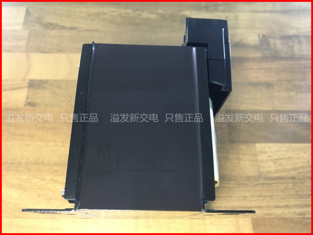 Japan TOYOZUMI AD21-300A2 CAP300V 220V 100V 115V transformer