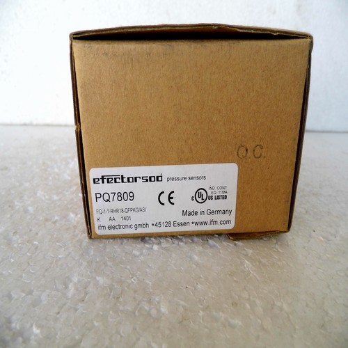 * special sales * Brand New German genuine IFM pressure switch PQ7809 spot