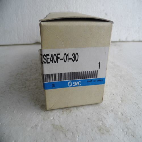 * special sales * brand new Japanese original genuine SMC pressure switch ZSE40F-01-30 spot