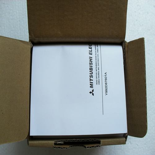 * sales * new Japanese original - programmable controller FX1S-20MR-001 spot