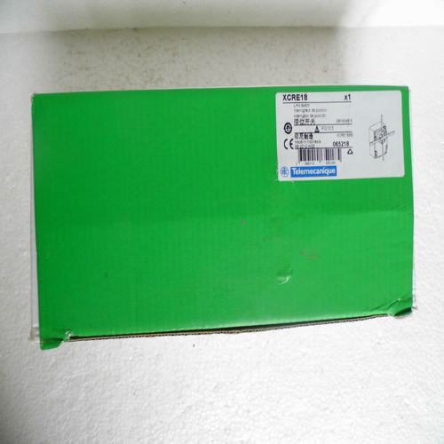 * special sales * BRAND NEW GENUINE Telemecanique limit switch XCRE18 spot
