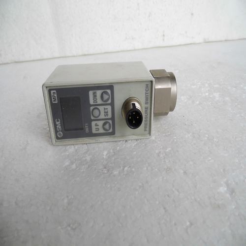 * special sales * brand new Japanese original genuine SMC pressure switch ISE70-F02-65 spot