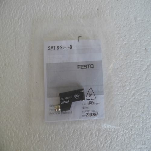 Brand new genuine FESTO magnetic switch SMT-8-SL-PS-LED-24-B spot 562019
