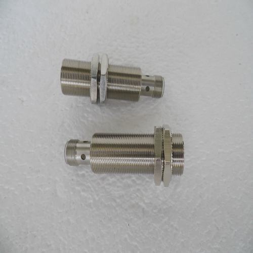 * special sales * brand new original authentic 516-355-E5-Y-S4 BALLUFF sensor BES