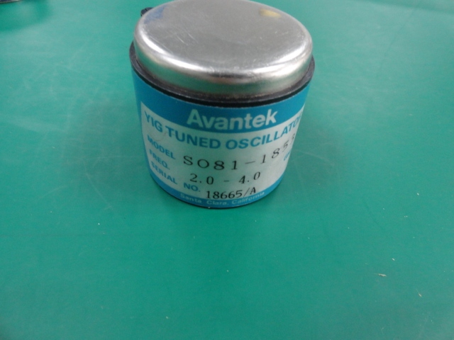 S081-1853 2-4GHZ AVANTEK voltage controlled oscillator 15V