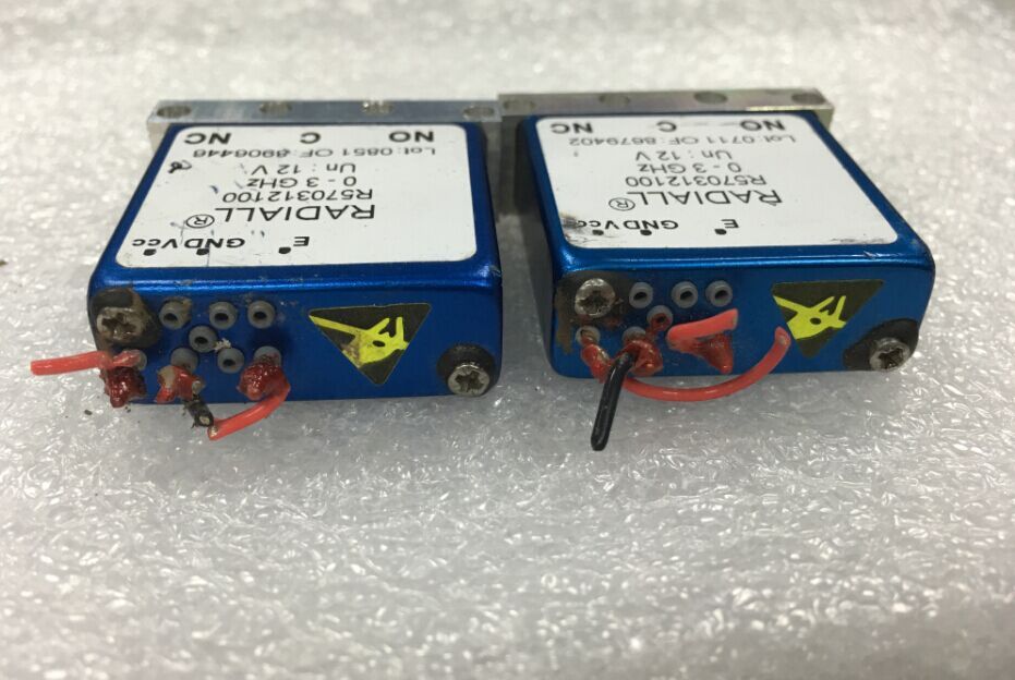 RADIALL R570312100 0-3GHZ SPDT RF switch 12V TTL control