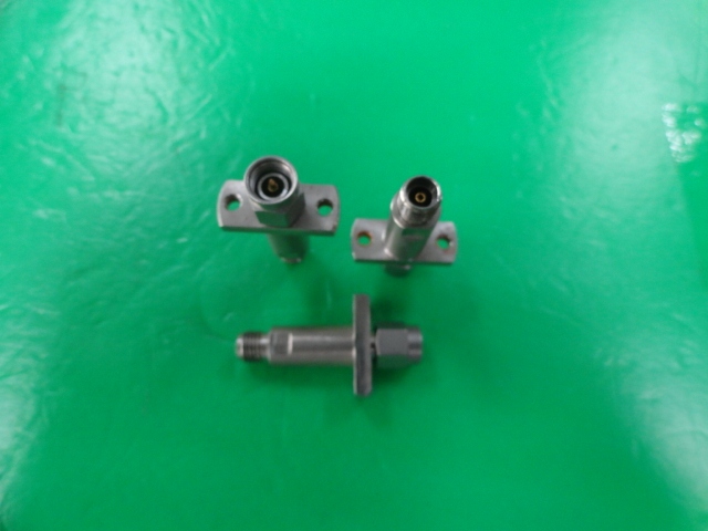 DC-26.5GHZ SMA female connector to disassemble the original SMA converter