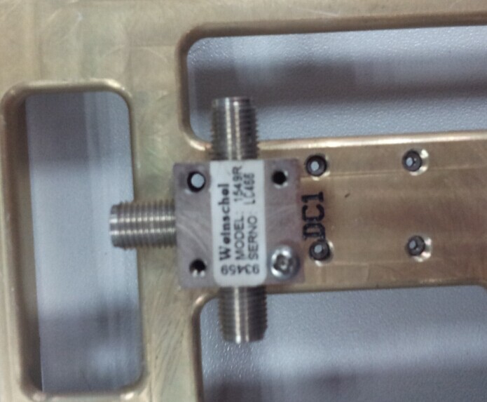 1549R DC-4GHZ 3.5mm Weinschel a two power divider