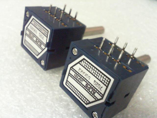 Japan ALPS Lovell. British - ah double power amplifier potentiometer 50KAX2// two rows of the Hexapod.