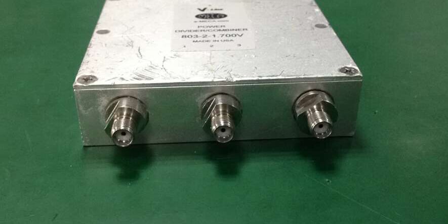 803-2-1.700V 0.698-2.7GHZ MECA RF microwave sub three power divider N