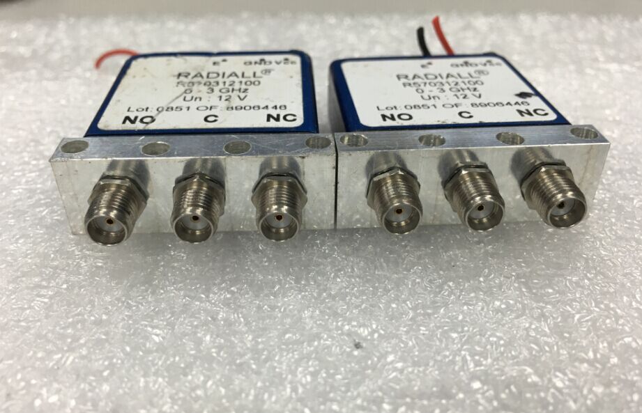 RADIALL R570312100 0-3GHZ SPDT RF switch 12V TTL control