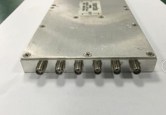 4372A-6 800-2500MHZ Narda a six power divider