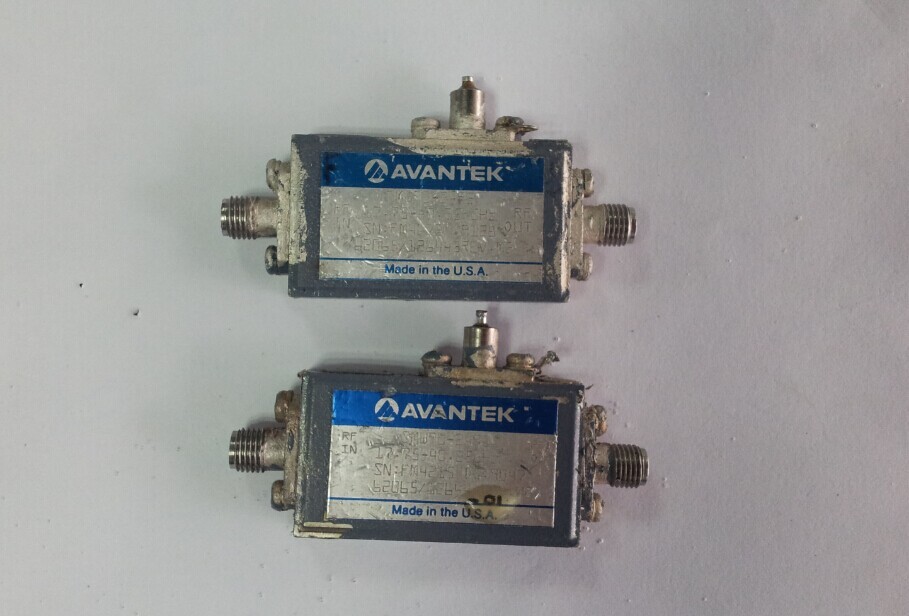 SMW90-2495 17.75-40.25GHZ AVANTEK low noise amplifier SMA 12V