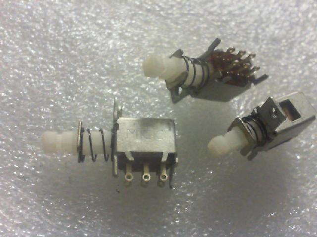 Self-locking switch self-locking switch. MICIC. Japan. Round pin locking. 6