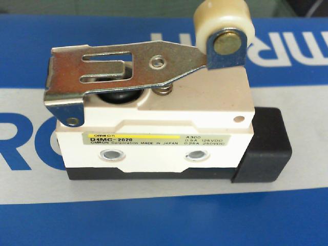 Omron OMRON switch D4MC--2020/A300/0.5A125VAC/250VAC0.25A