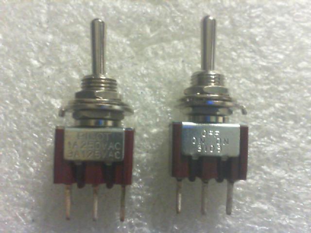 Japan PILOT button switch MT3103/250VAC/1A/125VAC/3A/3 third young feet..