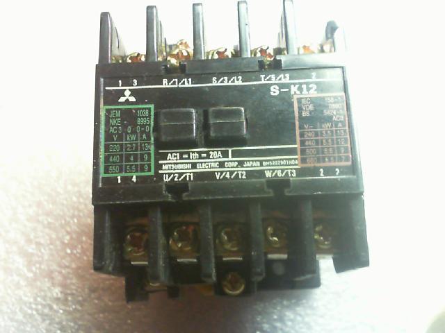 Japan - S--12 contactor switch 240VAC.550VAC/20A...