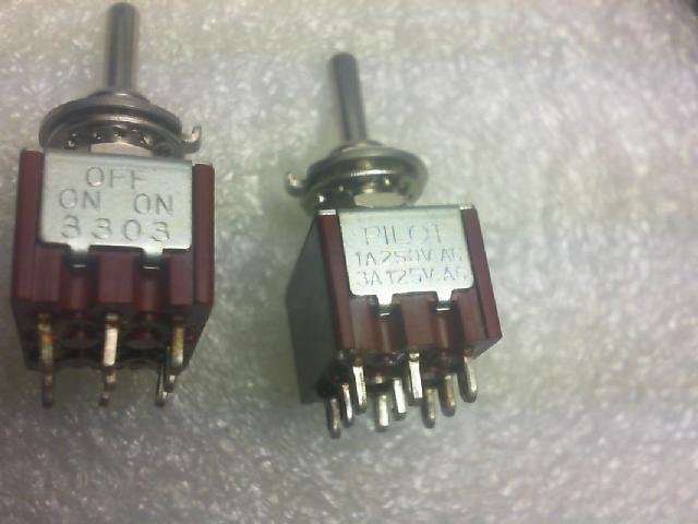 Japan PILOT button switch MT3303/250VAC/1A/125VAC/3A/9 third young feet..