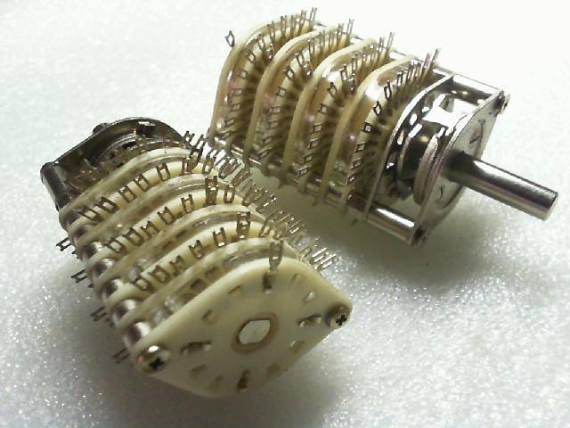 Japan's Fuji. Band switch /4 layer /96 foot /4 knife /12 file