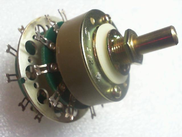 Japan's Fuji S262 band switch..2 layer... 24 feet..12 block..