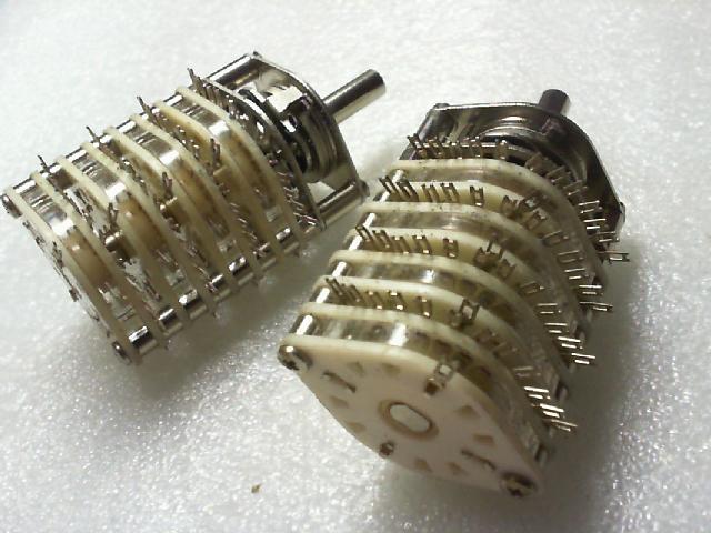 Japan's Fuji. Band switch /4 layer /96 foot /4 knife /12 file