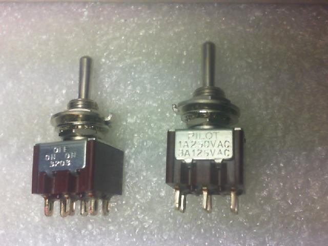 Japan PILOT button switch MT3303/250VAC/1A/125VAC/3A/9 third young feet..