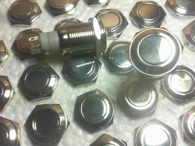 Swiss Exchange ON16-C1 button switch 250VAC/3A/ with lock.. no light.. installation diameter 16mm