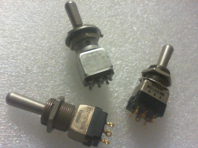 The United States.MS21353-351 oil seal button switch / Zi opened reply gold hexapod feet..