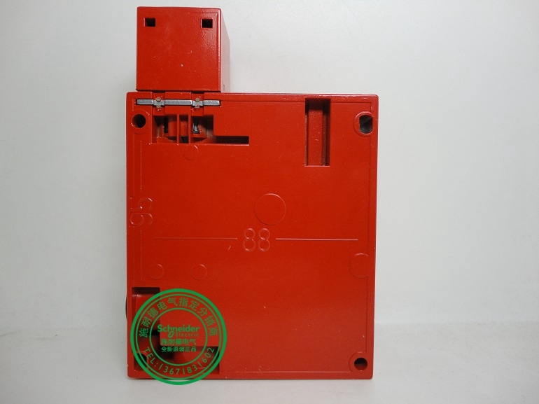 Original Schneider TE limit switch safety switch XCS-E7312 XCSE7312