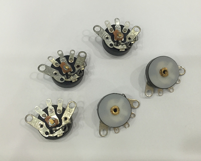 The RV12 SN potentiometer with switch machine machine machine sound singing video radio B503 50K flat foot
