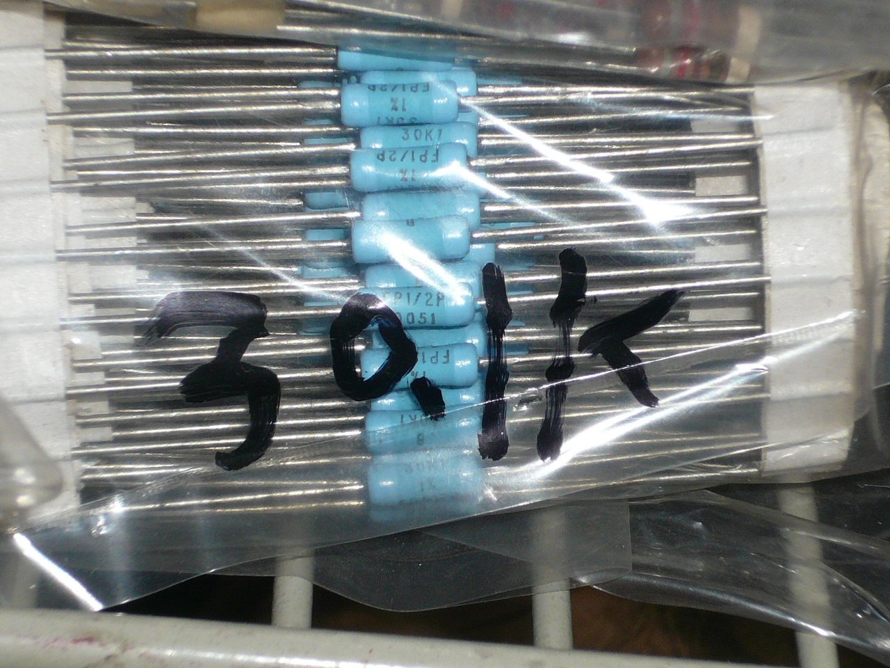 2.2K 2.7K 30.1k American DALE light blue print resistor 0.5W 1/2W