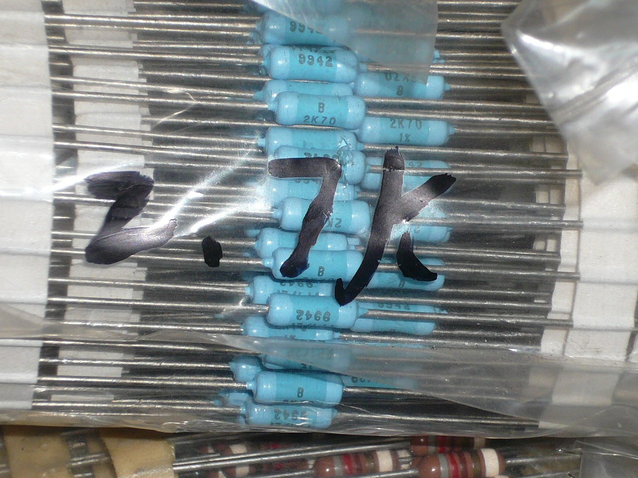 2.2K 2.7K 30.1k American DALE light blue print resistor 0.5W 1/2W