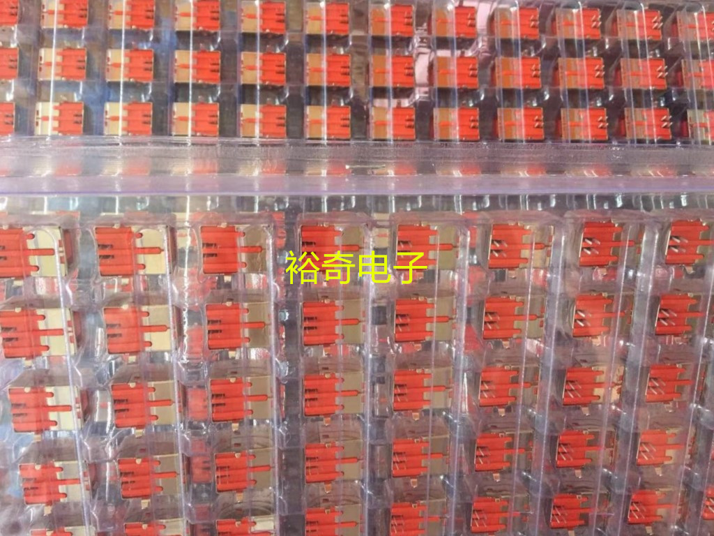 Samtec  USBR-B-S-S-O-TH Conn USB 2.0 Type B RCP 4 POS 2.5mm Solder RA Thru-Hole 4 Terminal 1 Port Tray
