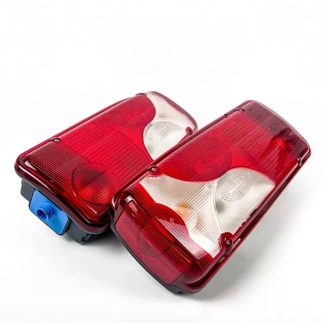 一汽JH6 J7卡车零件后组合灯3716015-2000-C00 3716020-2000-C00,Tianjin Tongxing Auto Parts Co., Ltd.,一汽JH6 J7卡车零件后组合灯3716015-2000-C00 3716020-2000-C00